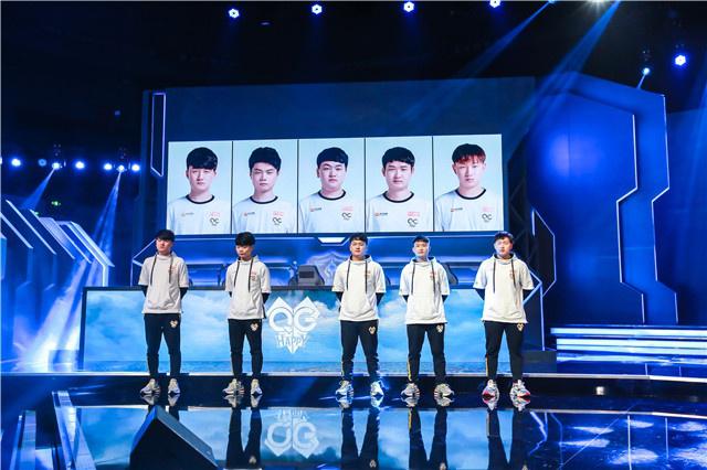 向全世界发 向全世界发