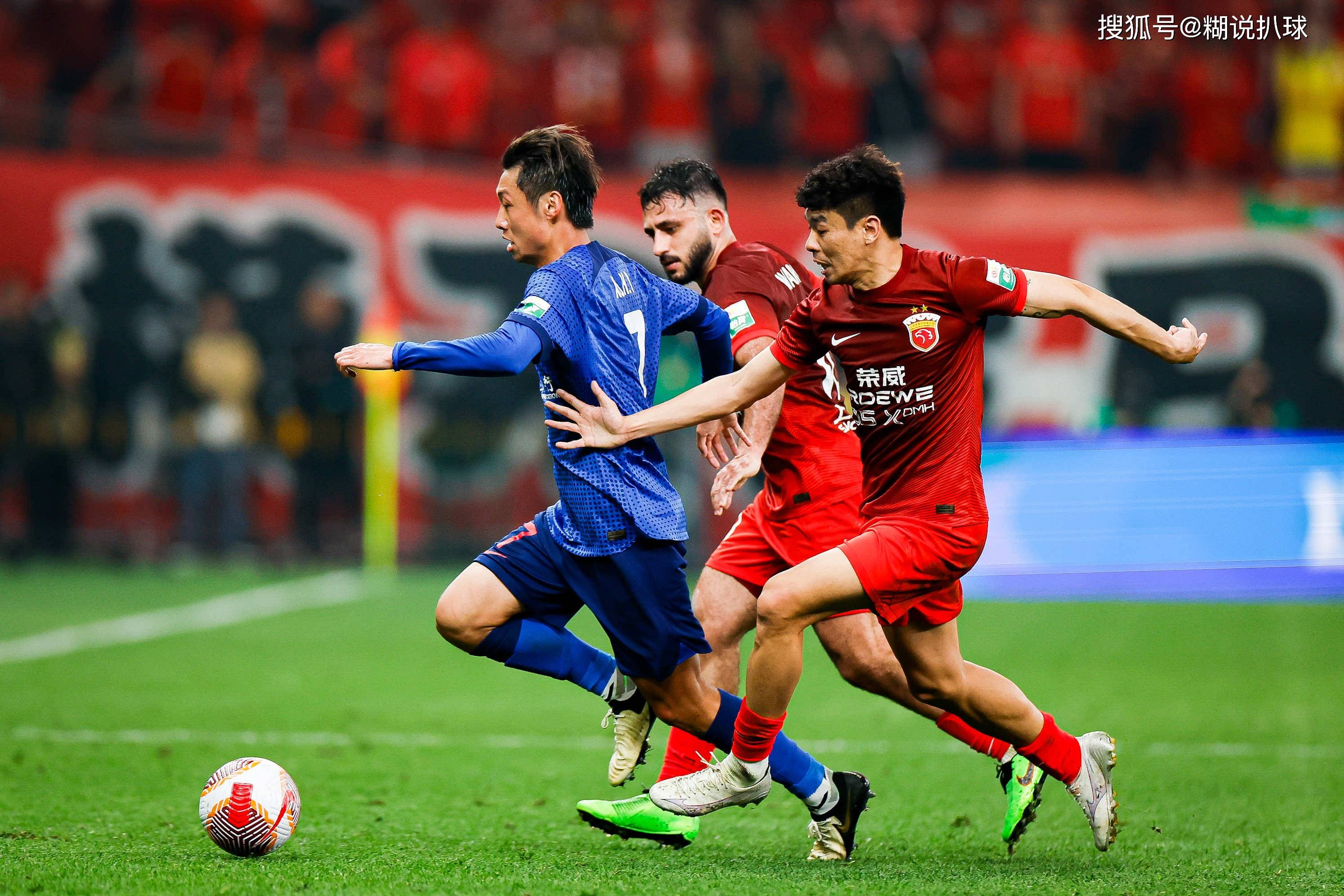 中日两队的 中日两队的