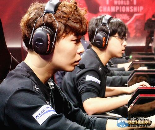 线牢牢锁定 线牢牢锁定